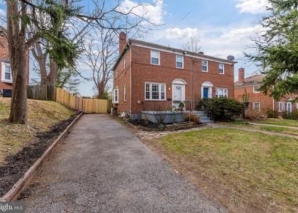 633 Walker Avenue - Photo 1