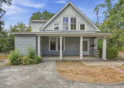 3205 Guadalupe St - Photo 1