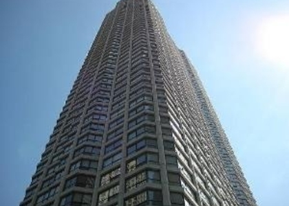 405 N Wabash Avenue - Photo 1