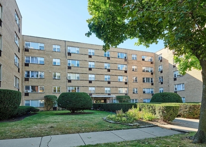 2115 W Farwell Avenue - Photo 1
