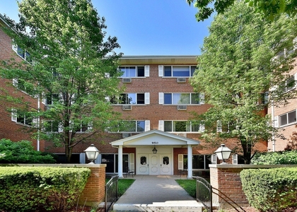 950 Washington Boulevard - Photo 1