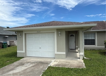 3627 Se 9th Place - Photo 1