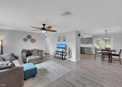 2506 Se 8th Avenue - Photo 1