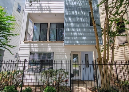 1432 Ennis Street - Photo 1