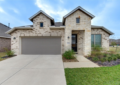2904 Cordova Hill Drive - Photo 1