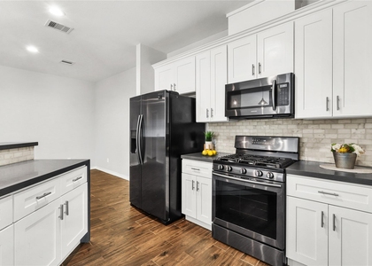 507 E Foley Street - Photo 1