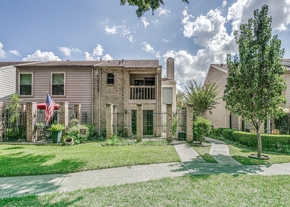 800 Country Place Drive - Photo 1