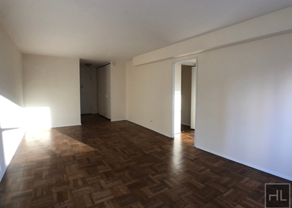 Eighth Avenue - Photo 1