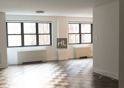 E 16 St - Photo 1