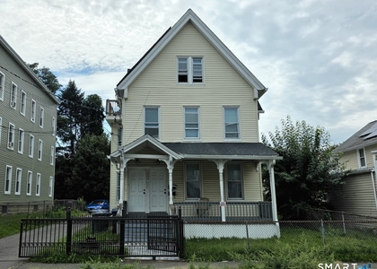 979-981 Hancock Avenue - Photo 1