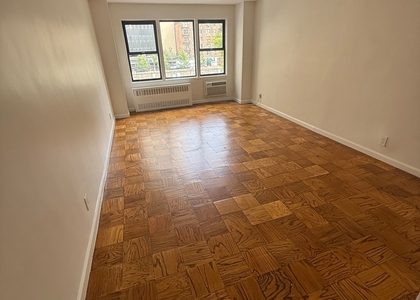 236 East 36th Street - Photo 1