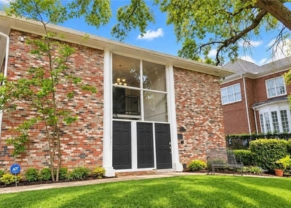 3668 Kingsboro Road Ne - Photo 1