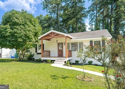 914 Bank Street Se - Photo 1