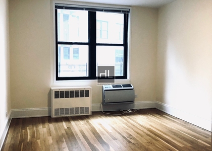 West 13 Street - Photo 1