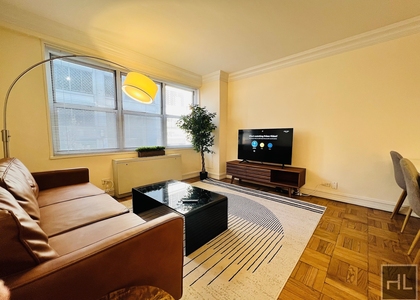 Eighth Avenue - Photo 1