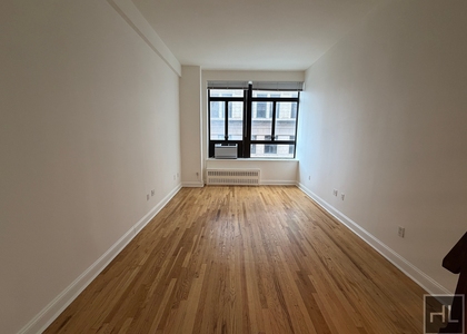 Astor Place - Photo 1