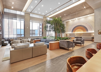 West 43 Street - Photo 1