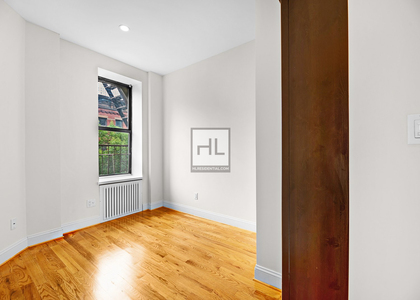 West 45 Street - Photo 1