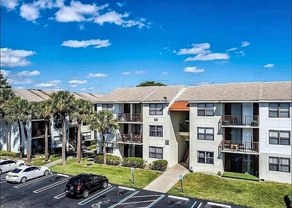 752 Executive Center Drive - Photo 1