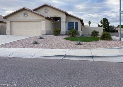 8022 W Salter Drive - Photo 1