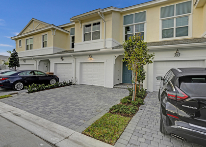 585 Sanderling Circle - Photo 1