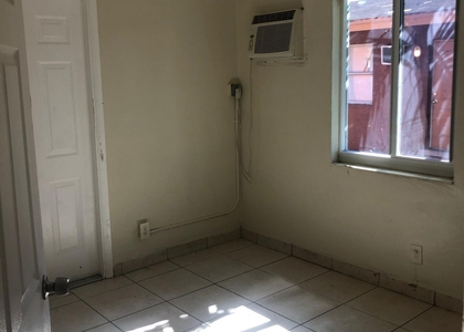 829 Nw 10th Terrace - Photo 1