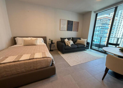 121 Ne 5th Street - Photo 1