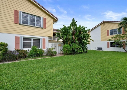 251 Seabreeze Circle - Photo 1