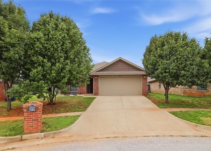 605 Inverleith Circle - Photo 1