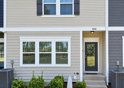 1006 Sharon Towns Drive - Photo 1