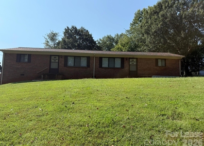 411 E K Street - Photo 1
