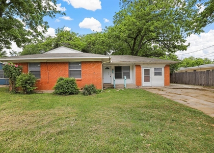 711 N Carroll Boulevard - Photo 1