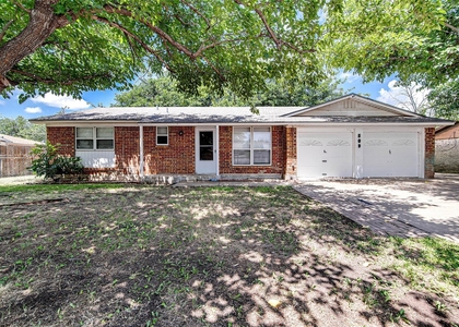 509 Branch Circle W - Photo 1