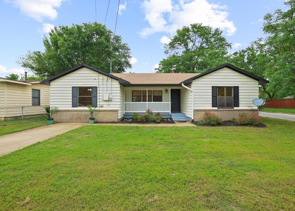 2401 Sunset Street - Photo 1