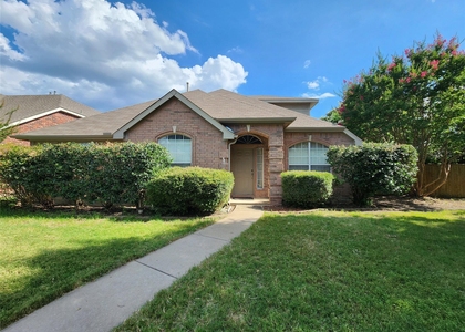 10307 Asheboro Street - Photo 1