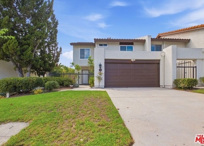 833 N Shadow Lake Drive - Photo 1