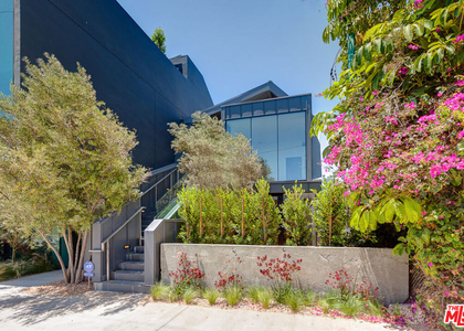 209 Hollister Avenue - Photo 1
