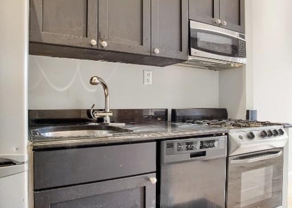 53 Leroy Street - Photo 1