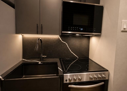 57 Thompson Street - Photo 1