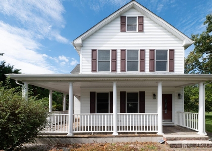 135 Summerhill Road - Photo 1