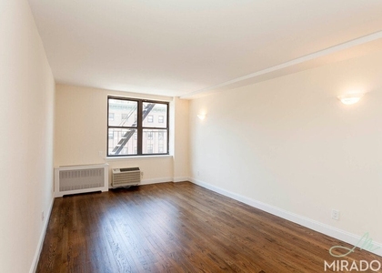 255 W 14th Street - Photo 1