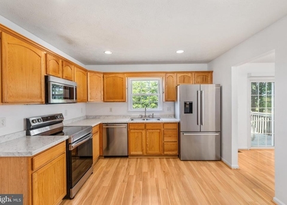 395 Stonewall Street - Photo 1