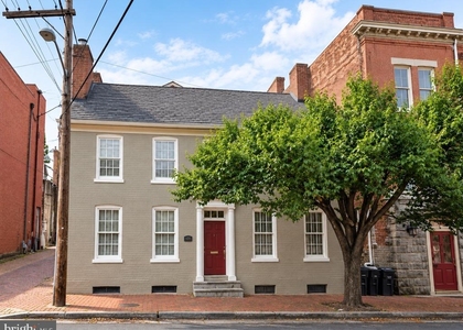 209 Hanover Street - Photo 1