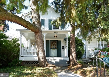 2112 N Edison Street N - Photo 1