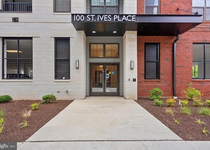100 Saint Ives Place - Photo 1