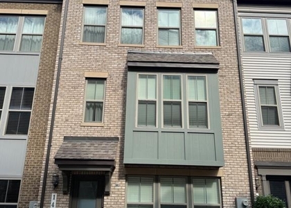 140 Albany Place - Photo 1
