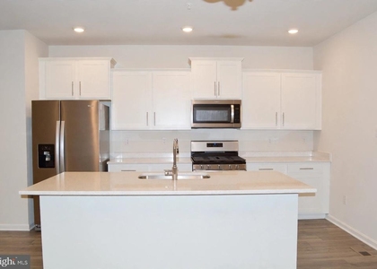420 Herringbone Way - Photo 1