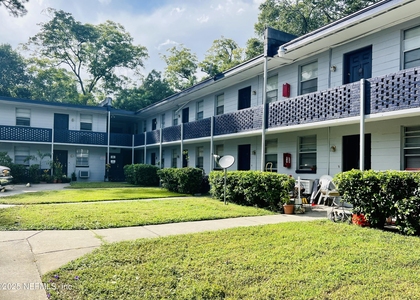 1122 Woodruff Avenue - Photo 1