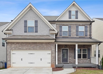 659 Lynnfield Drive - Photo 1