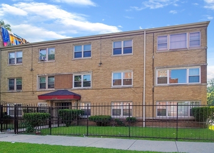 6700 S Paxton Avenue - Photo 1